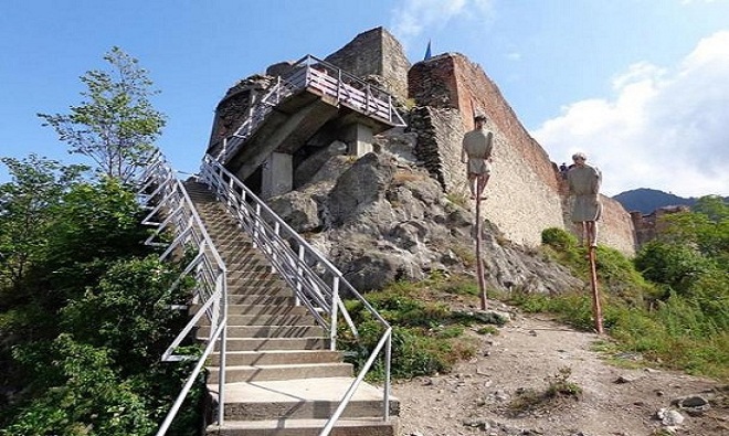 Lâu đài Poenari